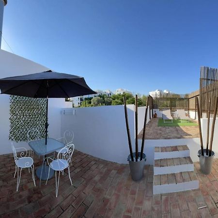 Ferienwohnung Alma N' Sleep Almancil Exterior foto